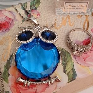 Bowl pendant necklace